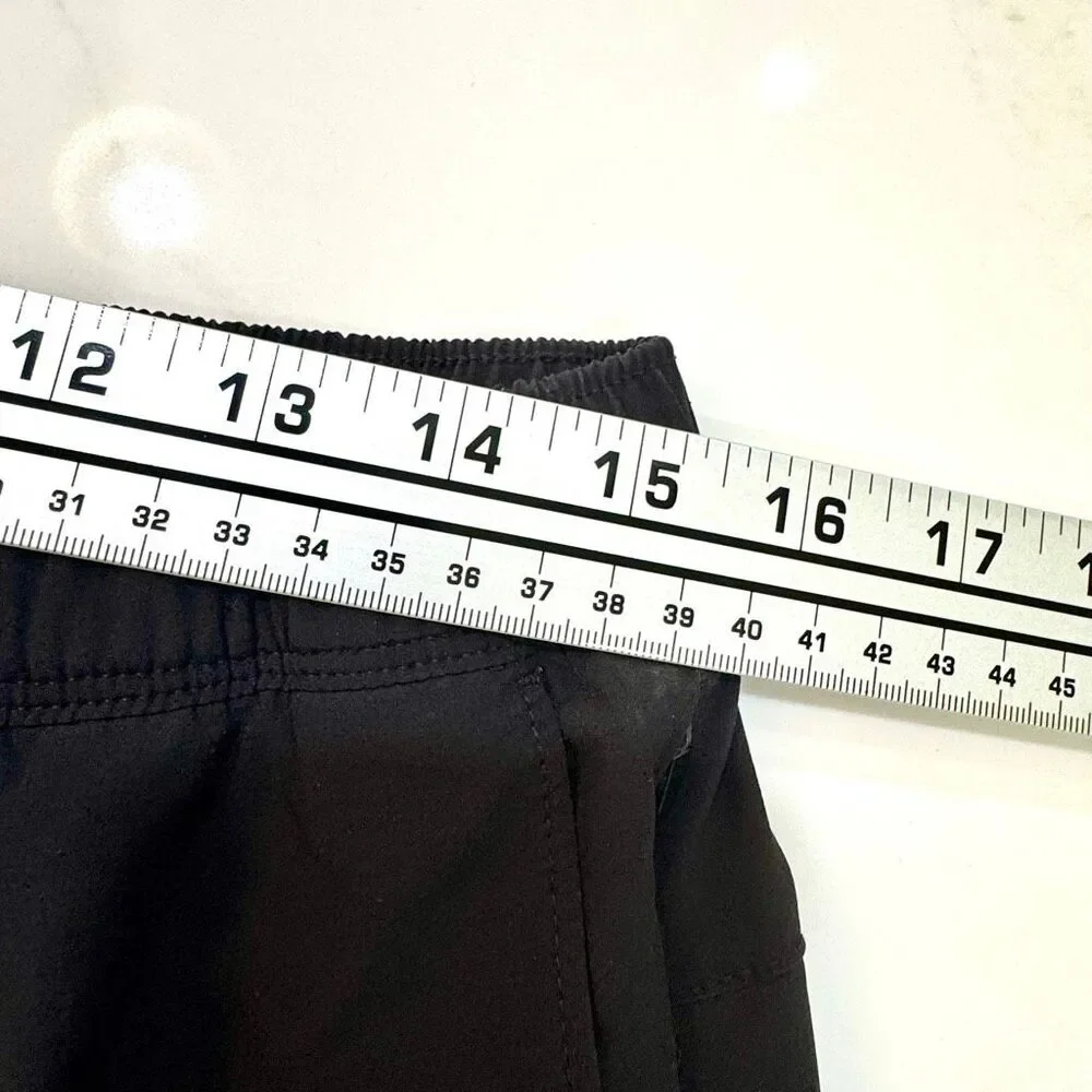 The North Face Wander Shorts. 7” inseam. Black. Large.